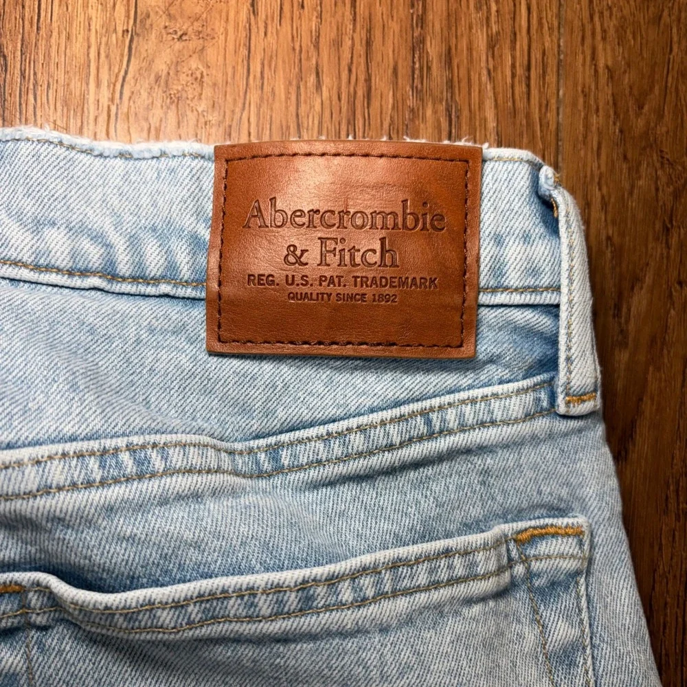 Abercrombie & Fitch excellent mens